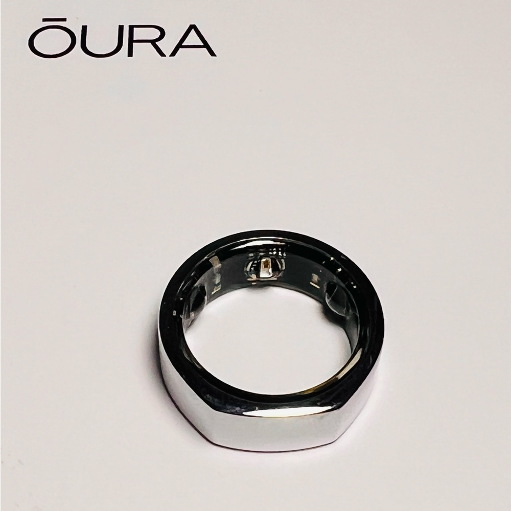 Oura Heritage Generation 3 Smart Ring +Ring Protectors